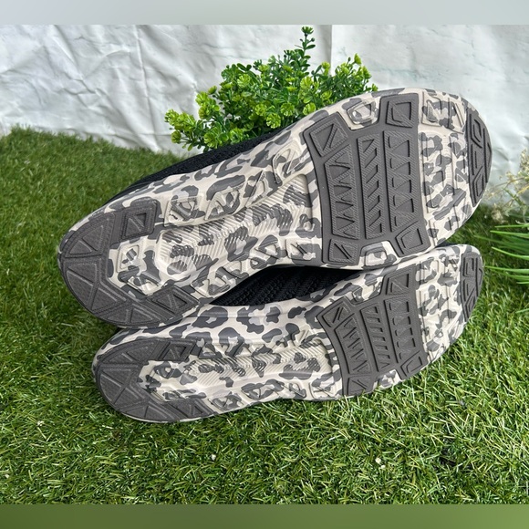 APL ATHLETIC PROPULSION LABS women TECHLOOM WAVE IN BLACK/Asteroid /Leopard 
9.5 - Picture 16 of 16